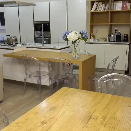 La Casa Di Hans בית אירוח