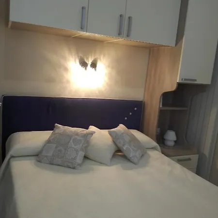 La Casa Di Hans בית אירוח קליארי